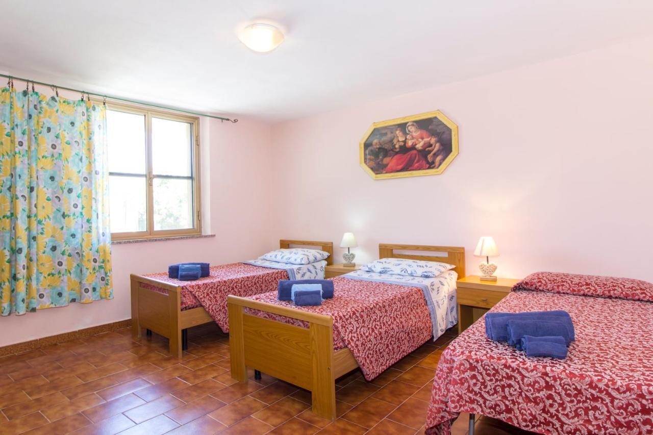 Appartamenti In Villa Con Ampio Giardino Esterno Позада Екстериор снимка